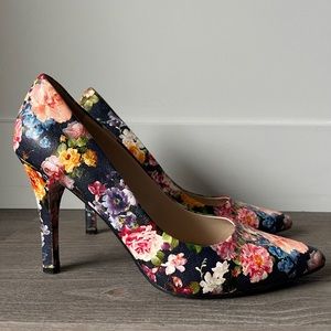Floral pumps